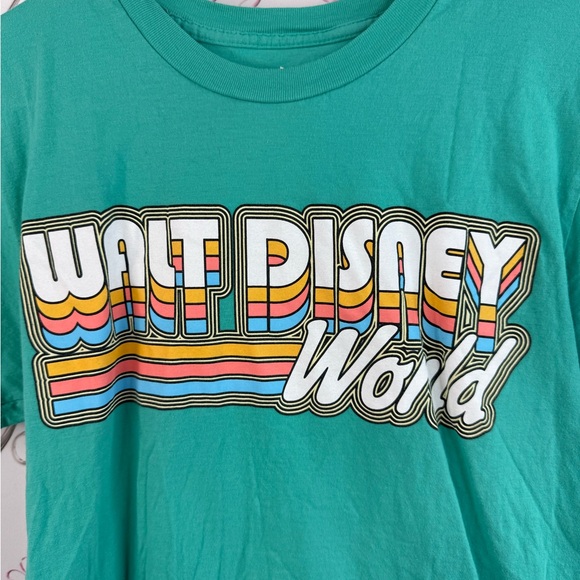 Walt Disney World T-shirt green blue orange yellow parks merch Graphic T-Shirt - Picture 5 of 9